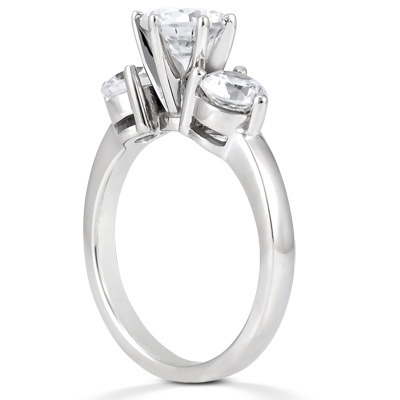 Round Cut Prong Set Diamond Engagement Ring (0.20 t.c.w.) - view 2