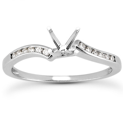 Elegant Diamond Engagement Ring (0.12 t.c.w.) - view 23