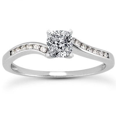 Elegant Diamond Engagement Ring (0.12 t.c.w.) - view 22