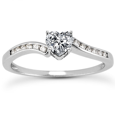 Elegant Diamond Engagement Ring (0.12 t.c.w.) - view 20