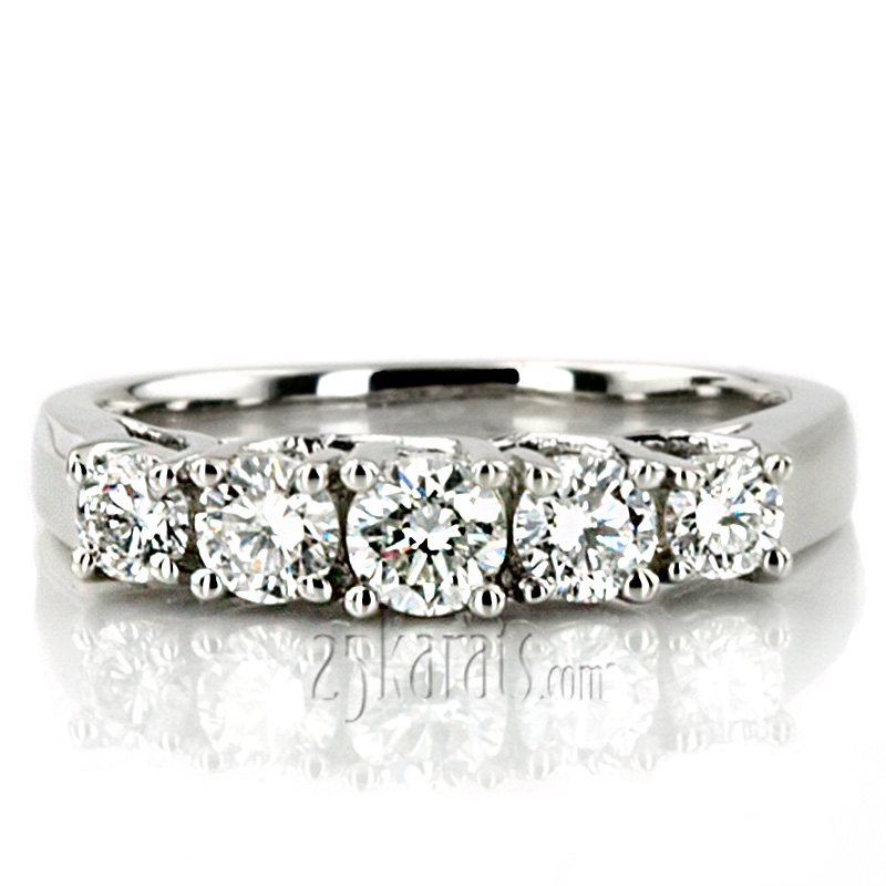 Five Stone Elegant Round Cut Prong Set Diamond Wedding Band (0.70 ct.tw) - view 4