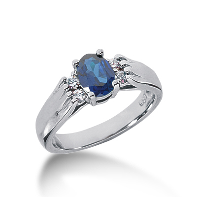 Diamond & Oval Sapphire Ring (0.12 ct.tw.) - view 3