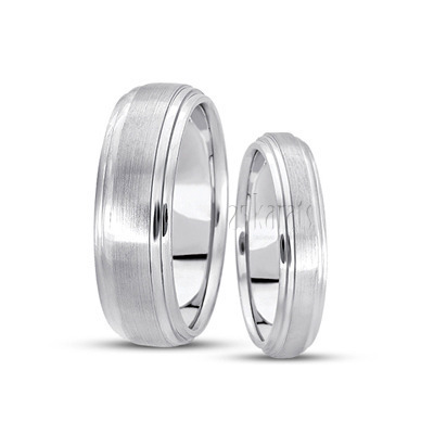 Double Step Edge Carved Design Wedding Band Set - view 2