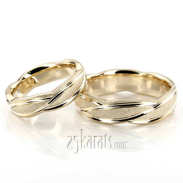 Contemporary Design Fancy Carved Wedding Band Set HH FC100624 14K Gold   DSC 3582 HH 