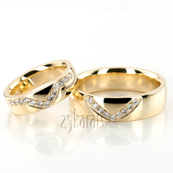 V-Set Diamond Wedding Ring Set - view 2