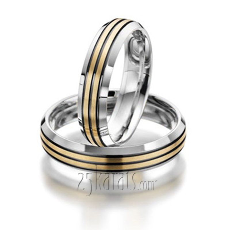 Beveled Edge Carved Wedding Band Set