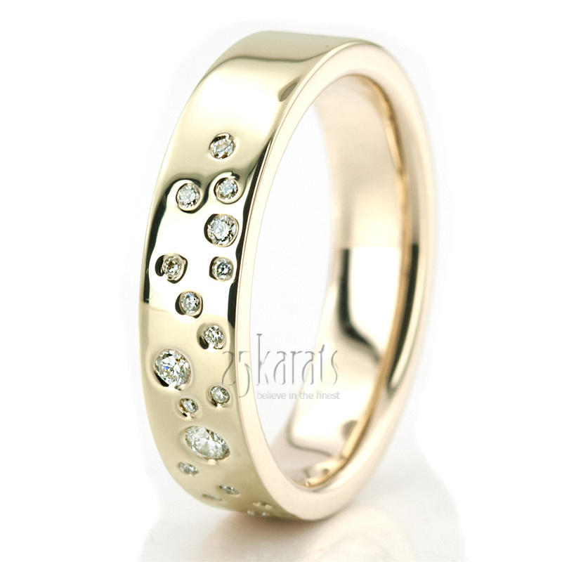 Bright Lights Woman Diamond Wedding Band - view 3