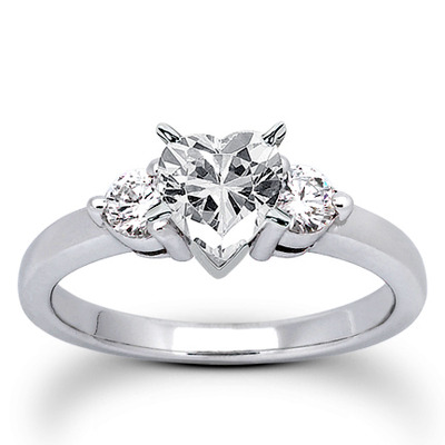 Three Stone Prong Set Diamond Engagement Ring (0.30 ct.tw.) - view 13