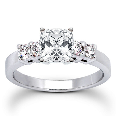 Round Cut Shared Prong Set Diamond Bridal Ring (0.40 ct.tw.) - view 12