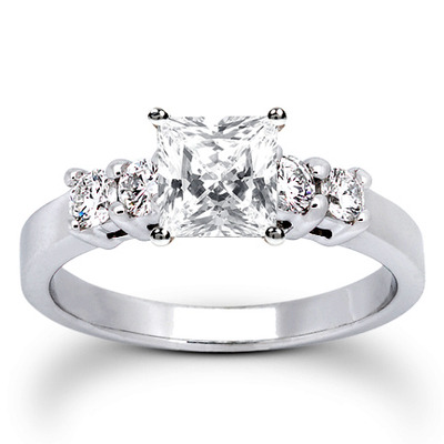 Round Cut Shared Prong Set Diamond Bridal Ring (0.40 ct.tw.) - view 6