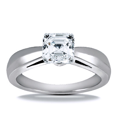 Trendy Diamond Engagement Ring - view 15