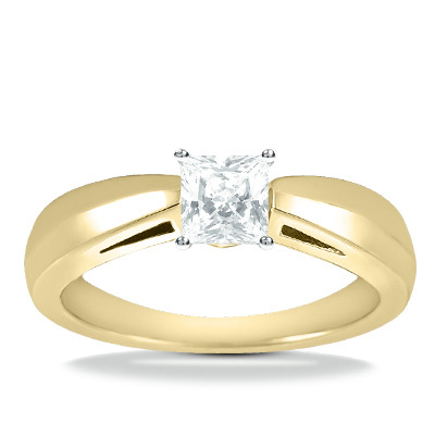 Trendy Diamond Engagement Ring - view 7